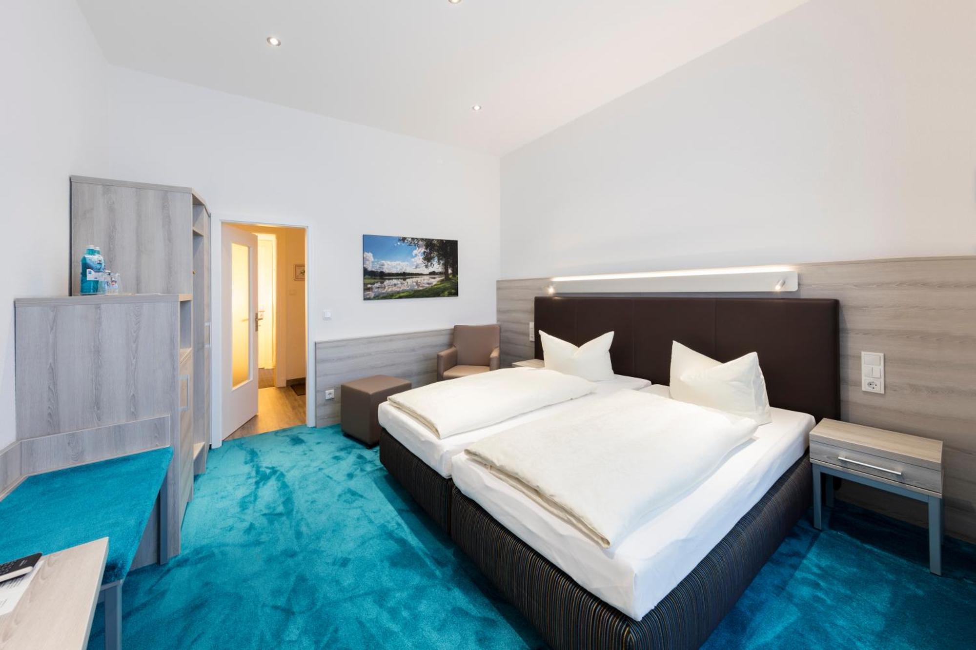 Hotel Reichshof Garni Шверте Экстерьер фото